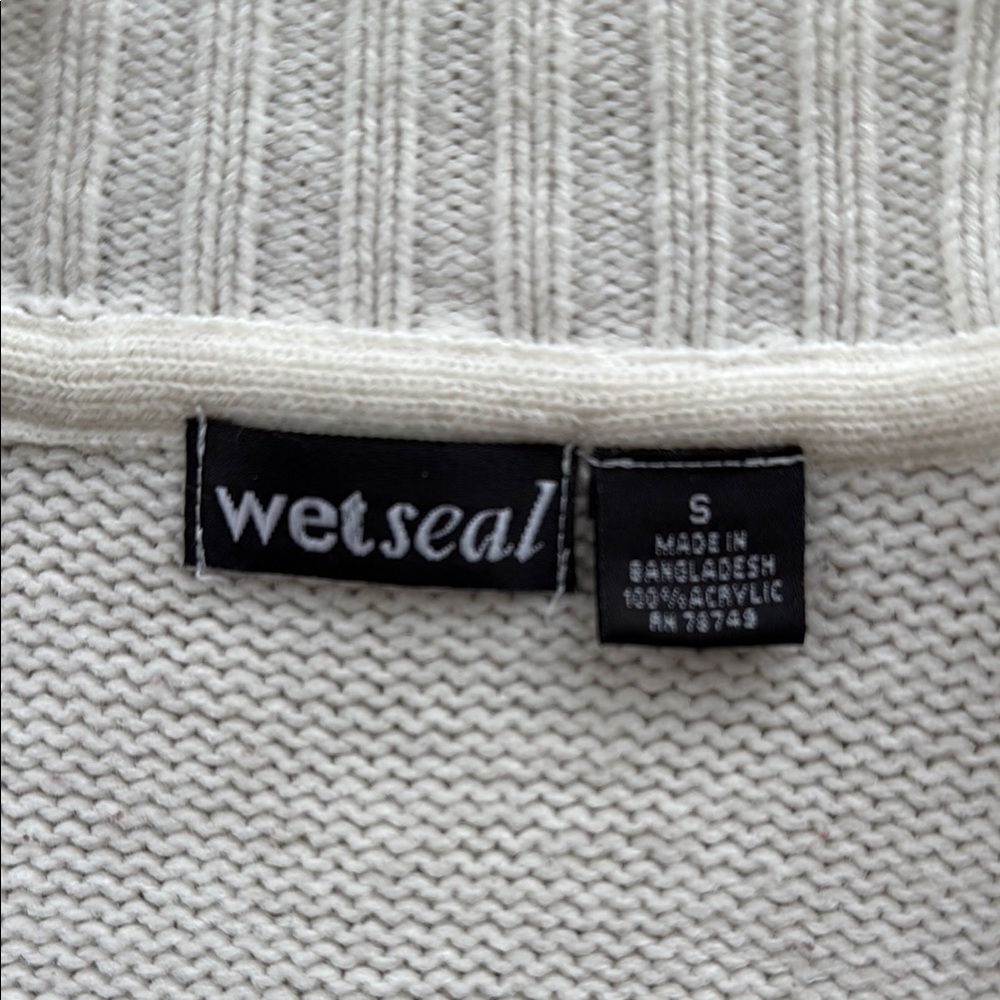 Off-White V-Neck Sweater Dress - Picture 6 of 6